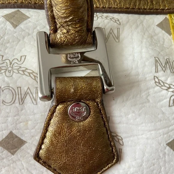 MCM White and Gold Handbag Euc - Picture 5 of 16